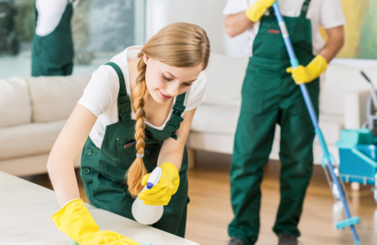 The Importance of a Professional House Cleaning When Moving Out of Your Home